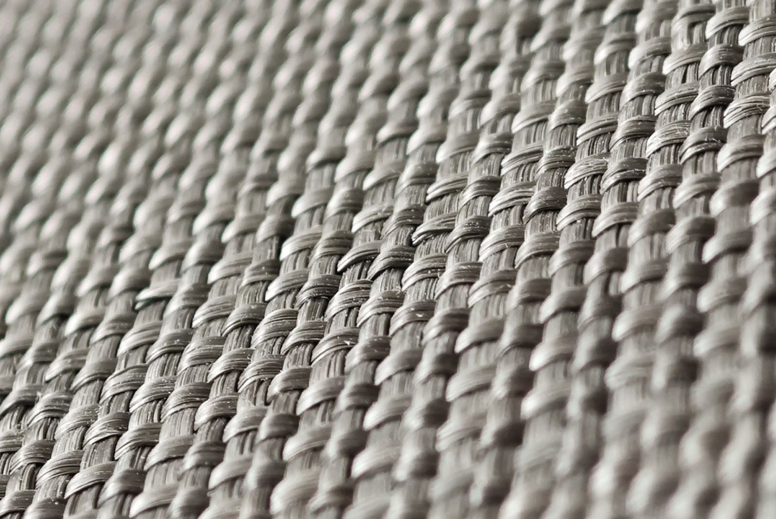 Hybrid woven fabric